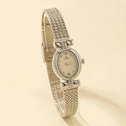 Women’s Vintage-Inspired Oval Bracelet Watch