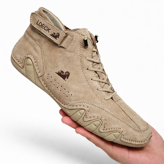 Barefoot high-top shoes with 4 mm flexible sole