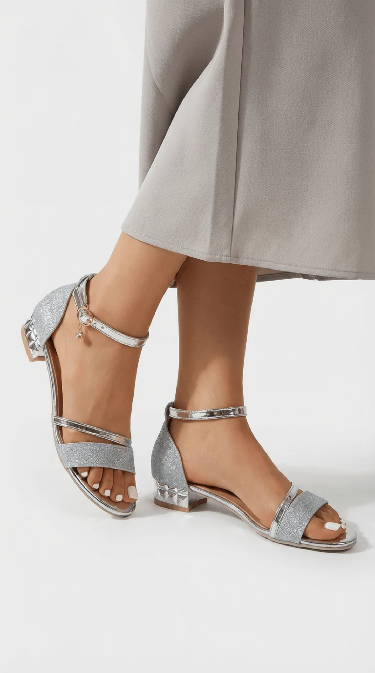 Women’s Block Heel Sandals with Ankle Strap – Modern Elegance