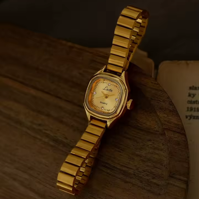 Women’s Vintage-Inspired Bracelet Watch – Gold-Color Metal, Mini Analog Dial