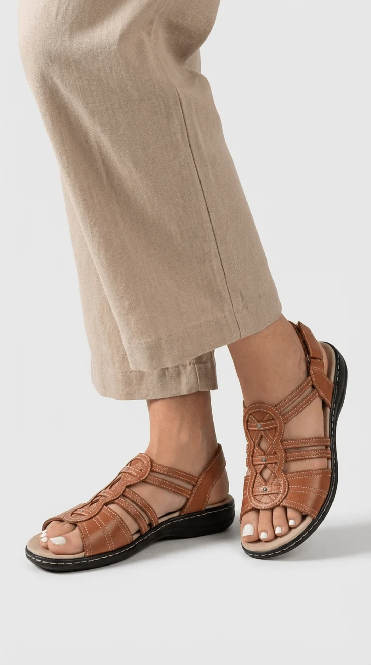 Women’s comfort sandal with cut-out details