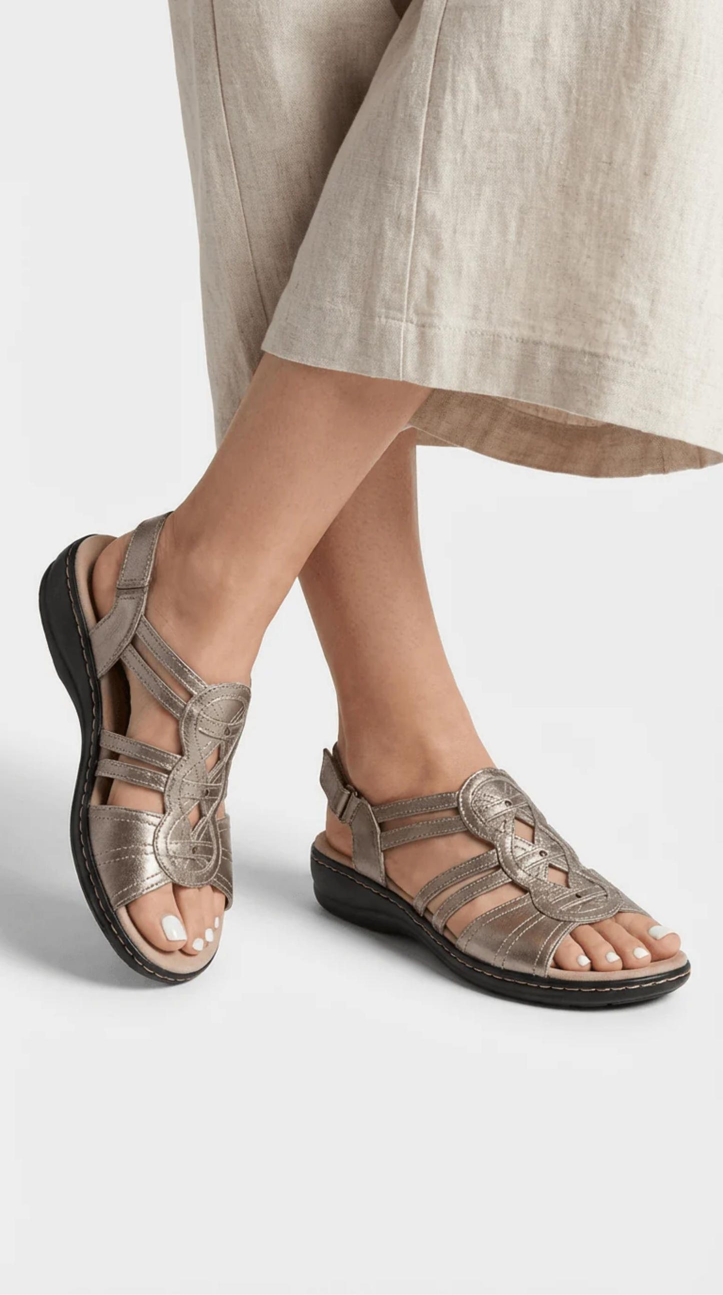 Women’s comfort sandal with cut-out details